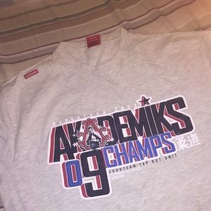 Akademiks tee